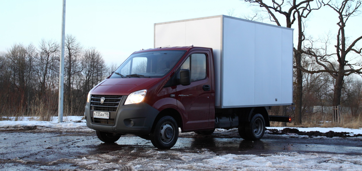 Продажи новых LCV в России упали в апреле почти вдвое