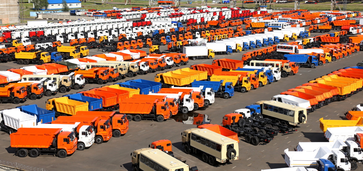 Российский рынок новых грузовиков сократился в апреле более чем на треть