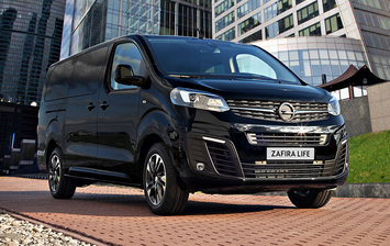 Opel Zafira Life обзавелся «черной» спецверсией