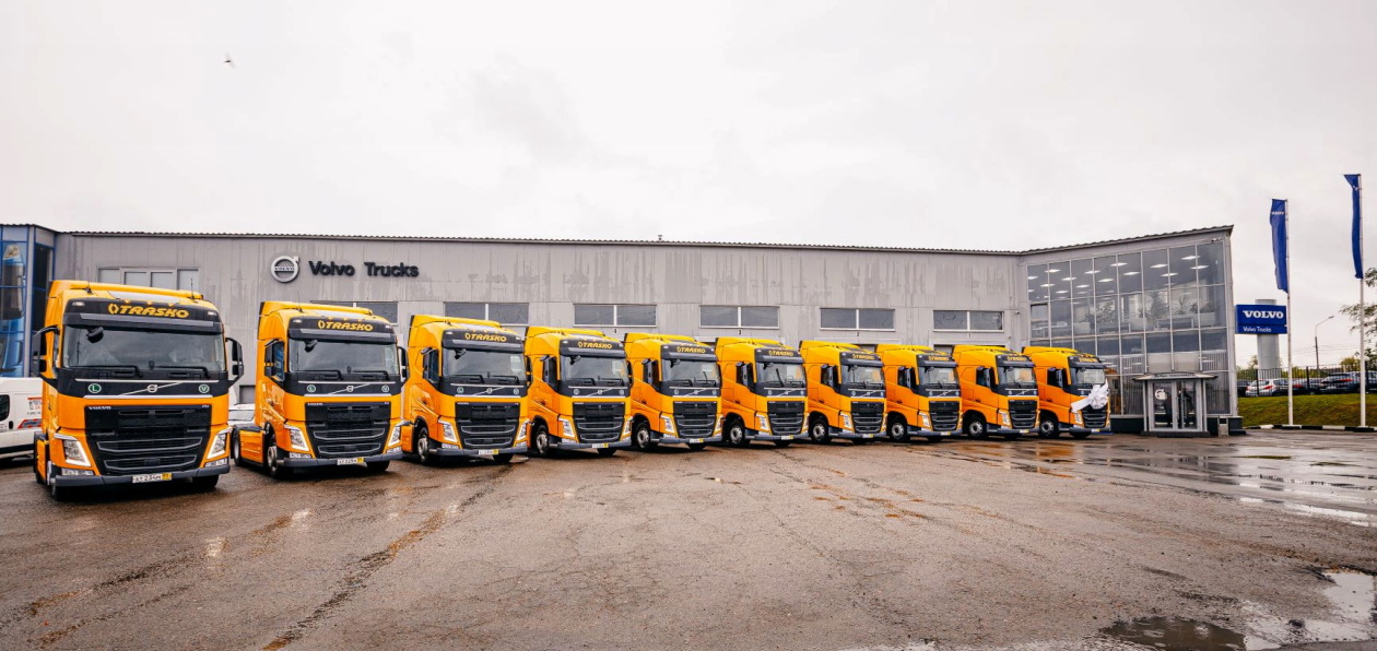 Volvo Trucks поставила «Траско» 20 седельных тягачей