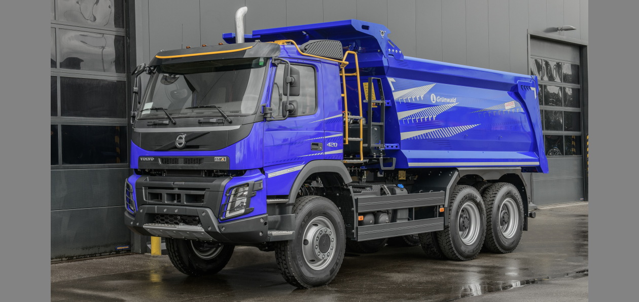 Volvo и Grunwald показали новый полноприводный самосвал