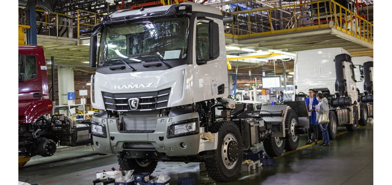 «КАМАЗ» собрал первый самосвал К5