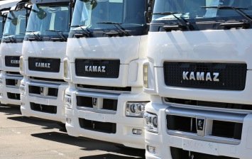 «КАМАЗ» поставит «Газпрому» 18 газовых тягачей