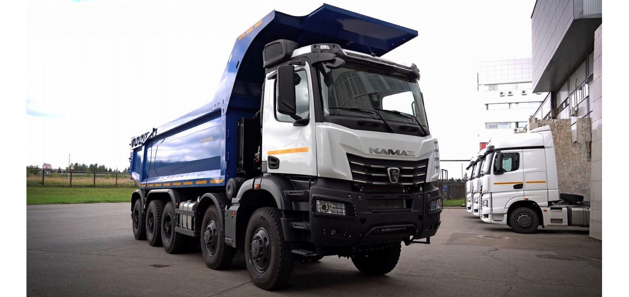КАМАЗ вывел на испытания новый карьерный самосвал