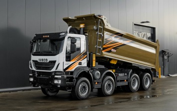 Grunwald построил самосвал на шасси Iveco Trakker 8x4