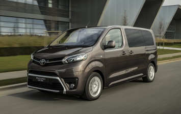 Toyota представила электровэн на базе ProAce