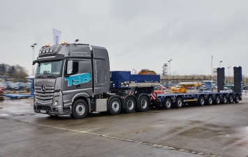 Mercedes выпустил пятисотый Actros SLT