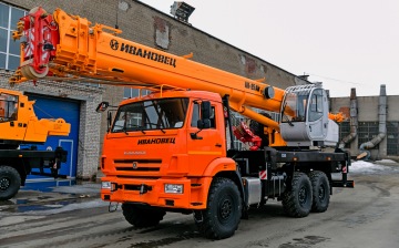 ИМЗ «Автокран» выпустил новую 25-тонную модель