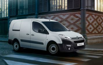 Грузовые фургоны Citroen, Opel и Peugeot признаны лучшими в России