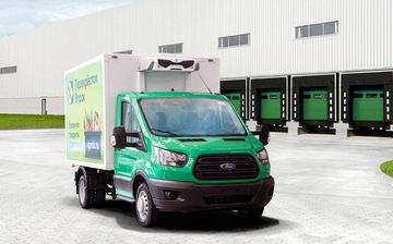 «Соллерс Форд» поставит более 200 рефрижераторов Ford Transit для «Перекрестка»