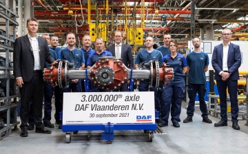 DAF приурочил выпуск трехмиллионного моста к 50-летнему юбилею завода в Бельгии