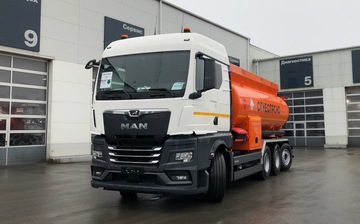 Первый в России бензовоз на шасси MAN TGX передали «Башнефти»