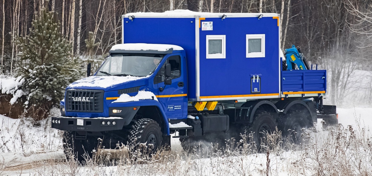 «Урал» представил передвижную автомастерскую на внедорожном шасси