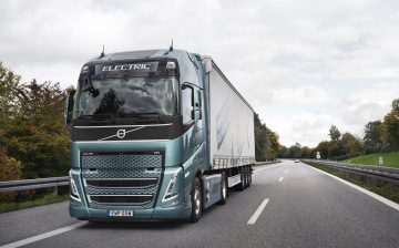 Электрический тягач Volvo преодолел почти 350 км без подзарядки на независимых тестах