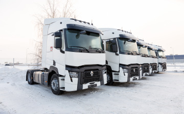11 тягачей Renault Trucks передали «Мираторгу»