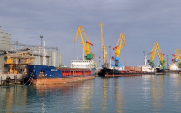 Казахстан будет перевозить экспортные и транзитные грузы в обход России