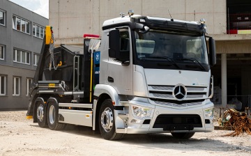 Электрические грузовики Mercedes-Benz получат «валы отбора мощности» ZF