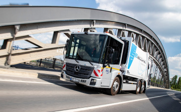 Электромусоровоз Mercedes eEconic встал на конвейер