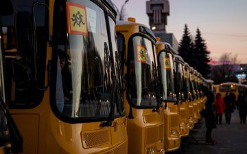 В Курскую область поставили 52 школьных автобуса