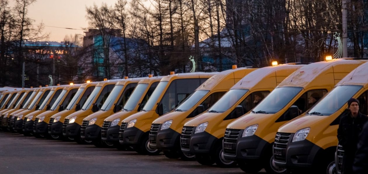 В Курскую область поставили 52 школьных автобуса