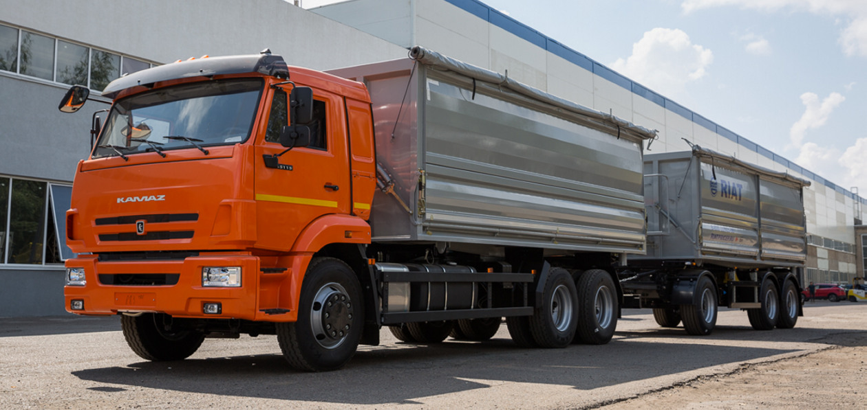 КАМАЗ представил зерновоз на шасси К3