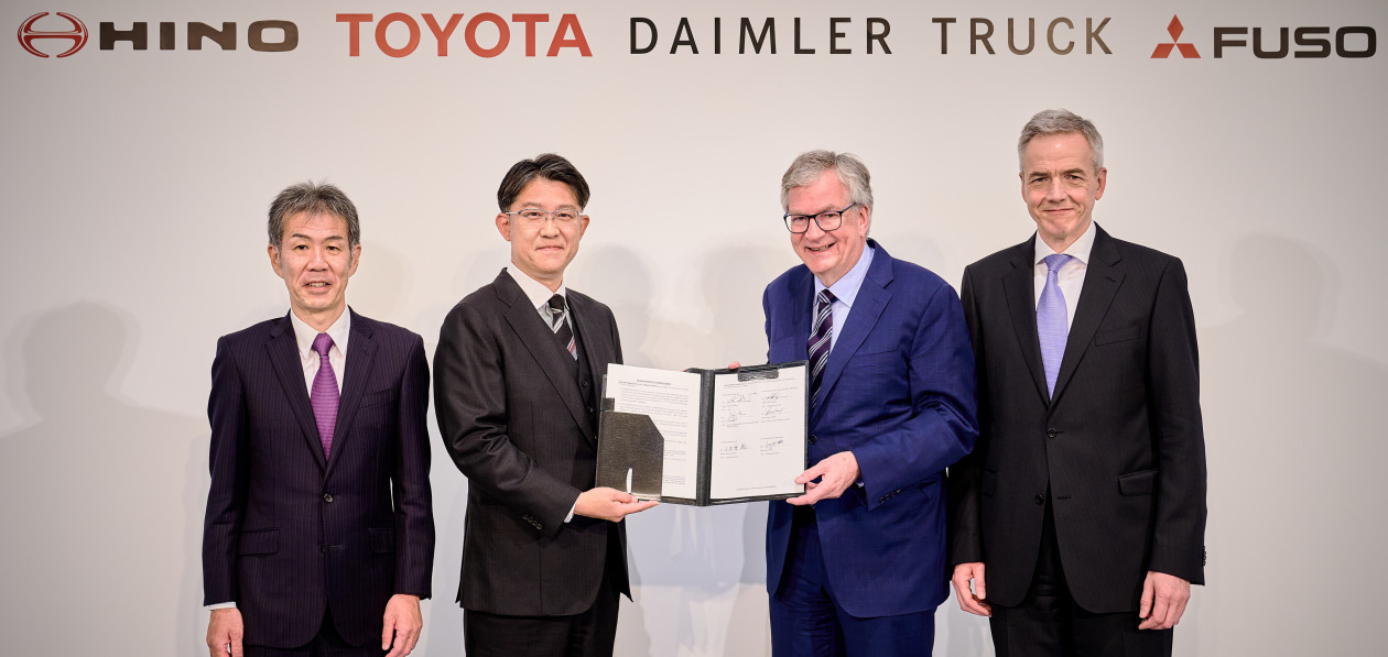 Mitsubishi Fuso и Hino будут вместе выпускать автономные и электрические грузовики