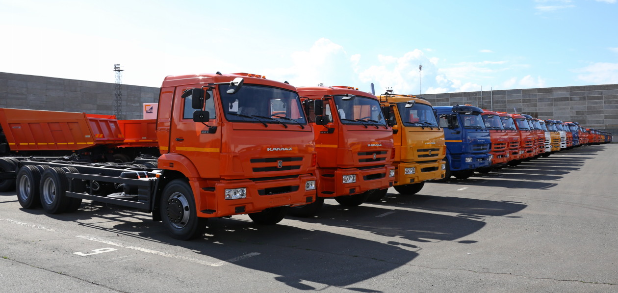 Продажи грузовиков в России увеличились в два раза