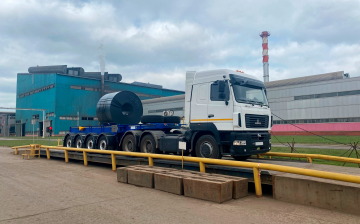 «Meusburger Новтрак» выпустил новый полуприцеп-рулоновоз