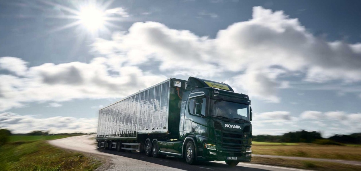 Scania представила грузовик на солнечных батареях