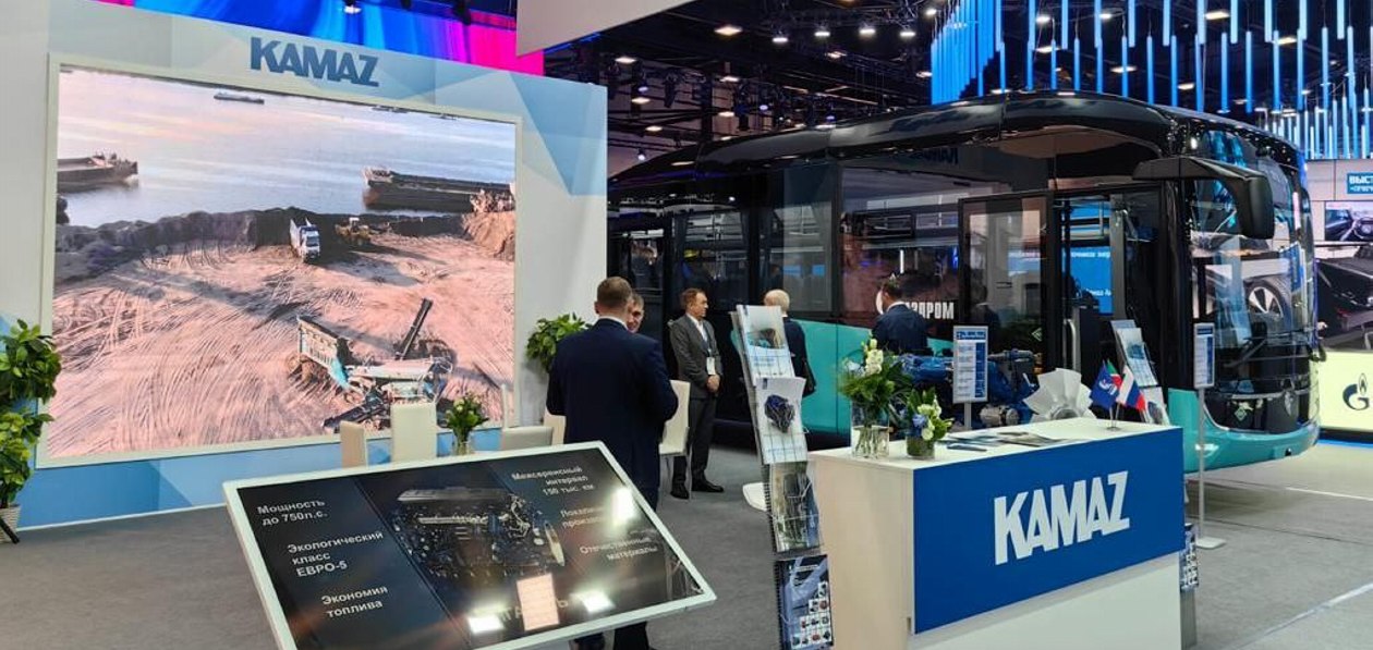 «КАМАЗ» представил три новинки газомоторной техники