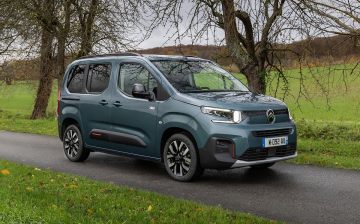 Citroen показал обновленный e-Berlingo