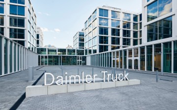 Daimler хлопнул дверцей «КАМАЗа»