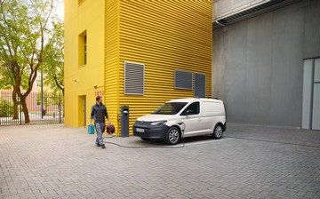 Volkswagen представил гибридный Caddy