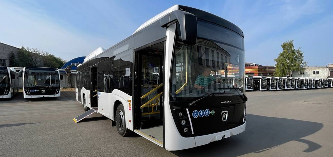 Рынок новых автобусов упал на 43%