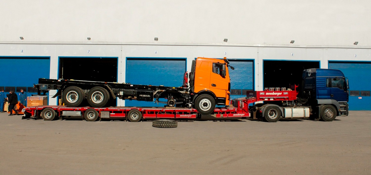 «Новтрак» показал новый карьерный самосвал