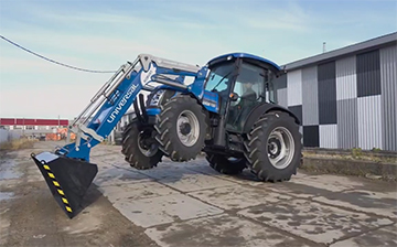 В РФ представили новый погрузчик для трактора Solis 130