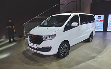 Sollers показал в Москве пассажирский SF1