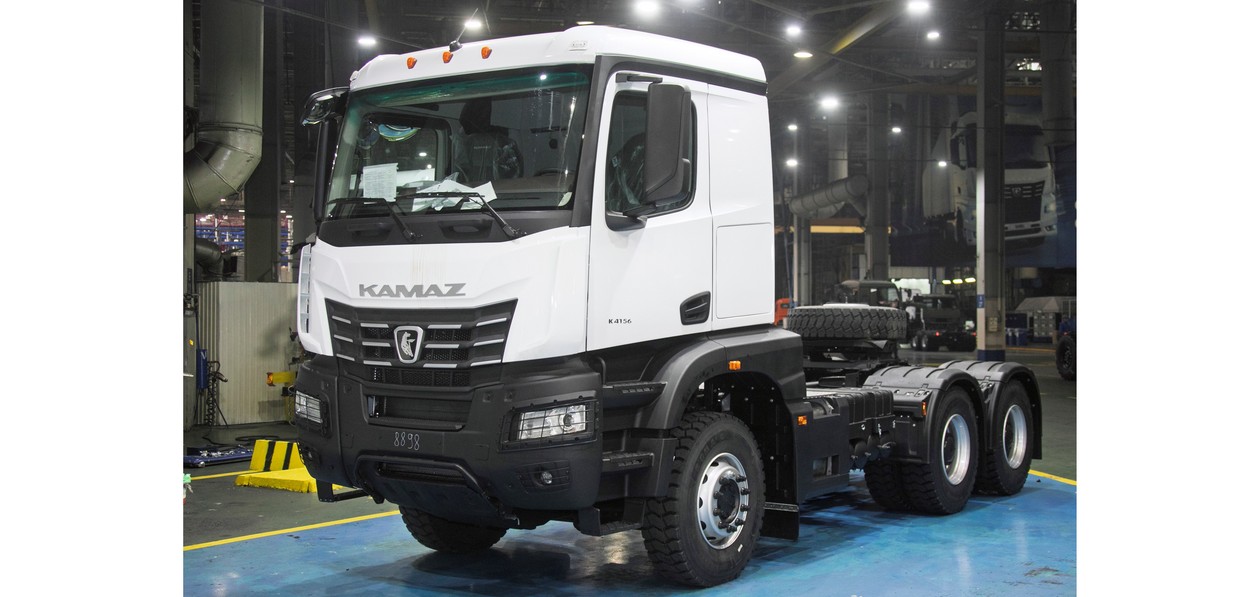 КАМАЗ выпустил новый седельный тягач