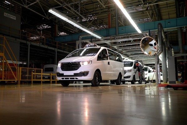 Sollers SF1 встал на конвейер