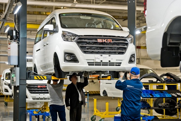 Автомобили нового бренда SKM пошли в серию