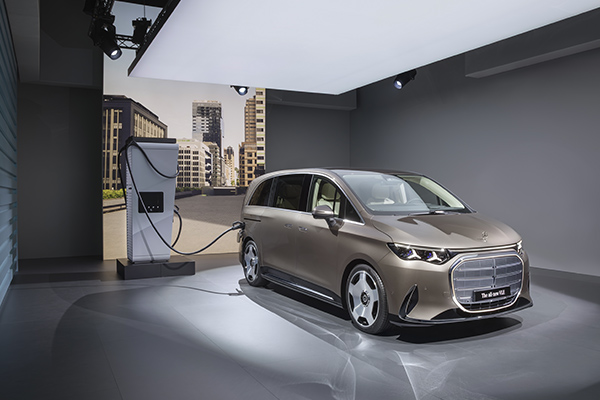 Новый вэн Mercedes-Benz VLE поступил в продажу, но не у нас