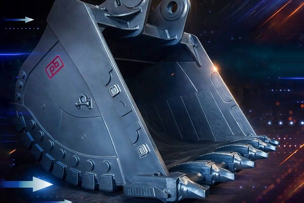 Экскаватор Komatsu обзавелся новым ковшом