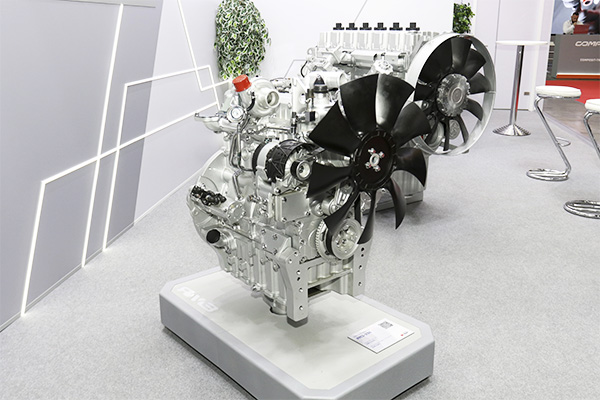 CTT Expo 2026: «Автодизель» представил новый двигатель для спецтехники