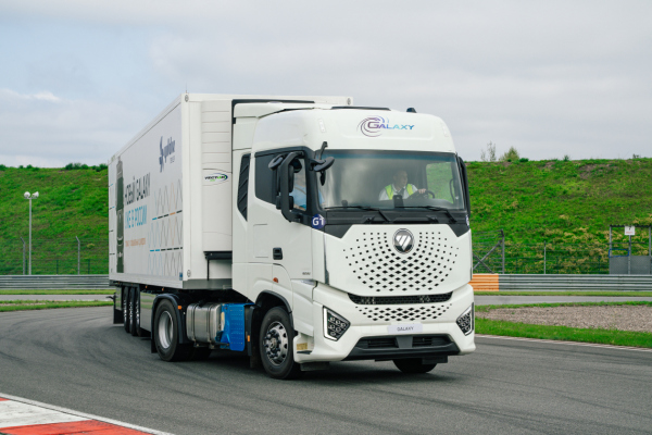 Тягач Foton Galaxy снова продают в России