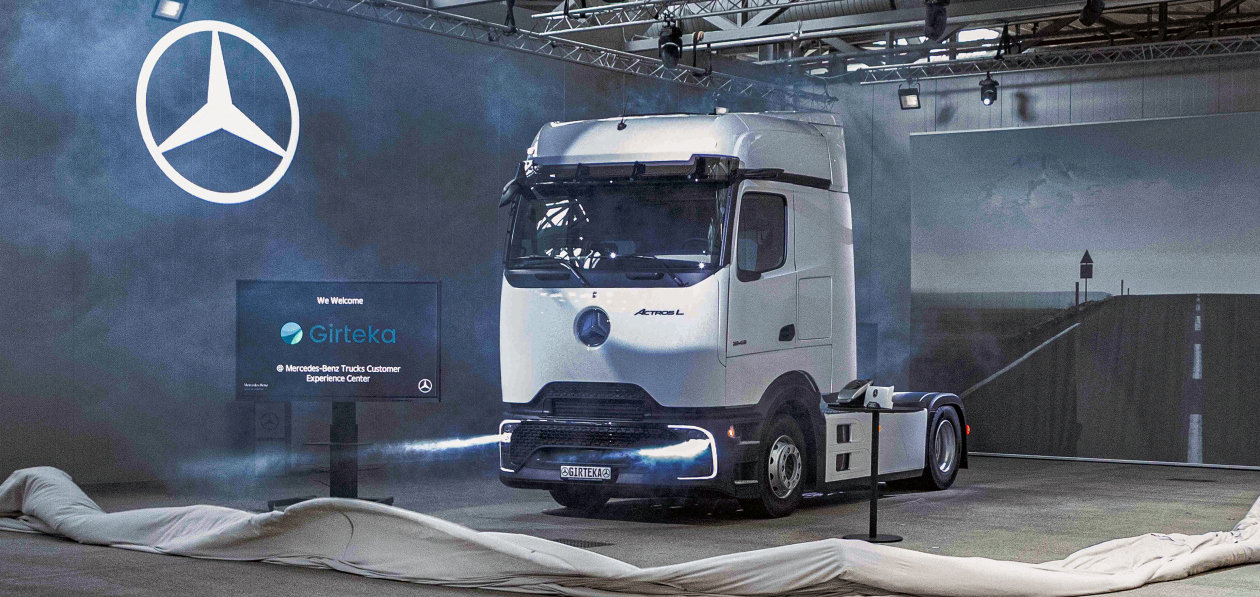 Mercedes-Benz Trucks поставит Girteka 900 грузовиков Actros L