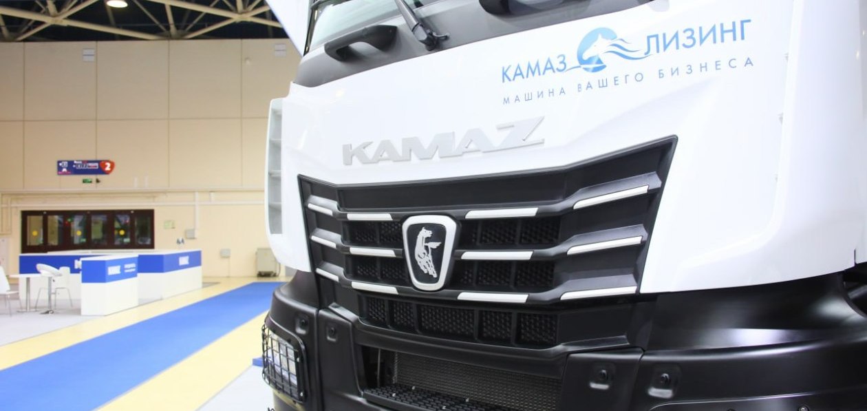 «Авангард» получил десять тягачей КАМАЗ-54901