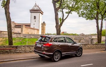 Далеко ли до Таллина: едем в Нарву на Chery Tiggo 5