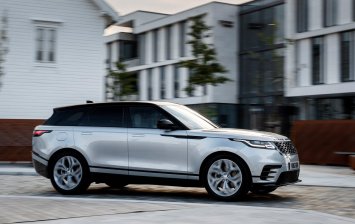 В Петербурге показали новый Range Rover Velar