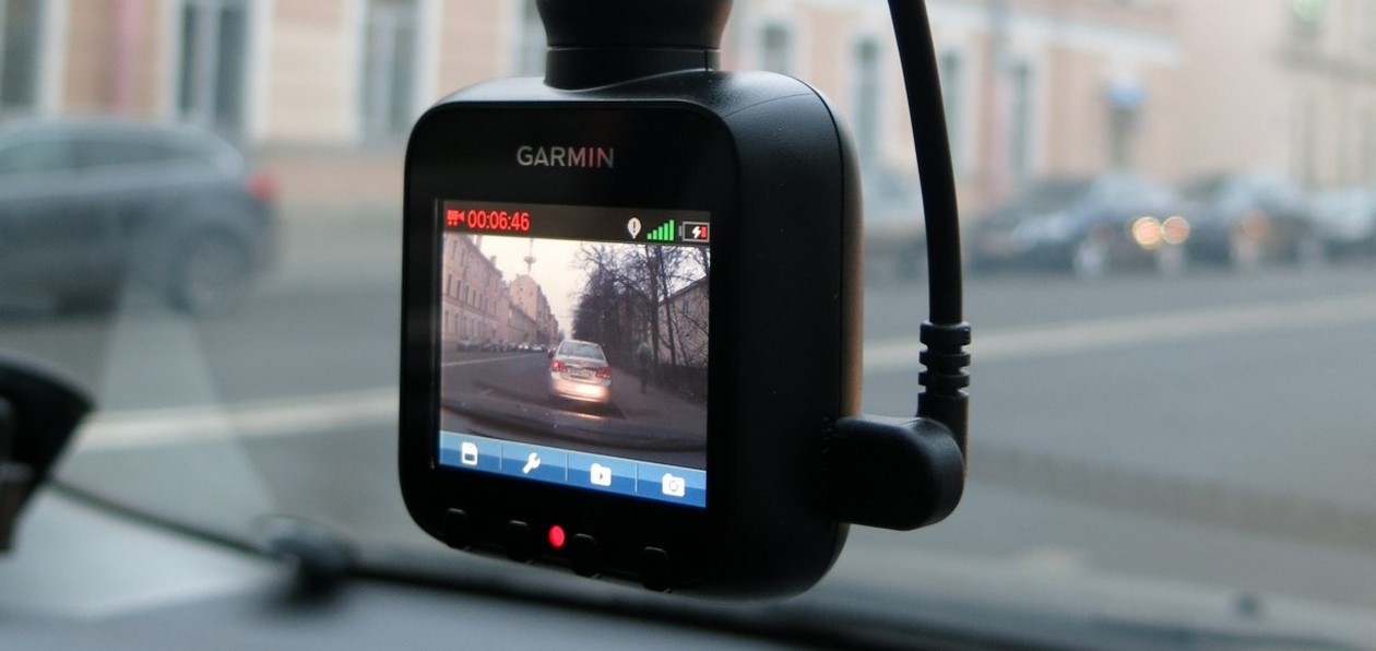 Тест видеорегистратора Garmin Dash Cam 20