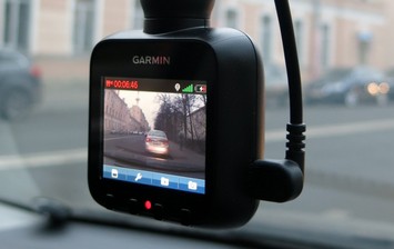 Тест видеорегистратора Garmin Dash Cam 20